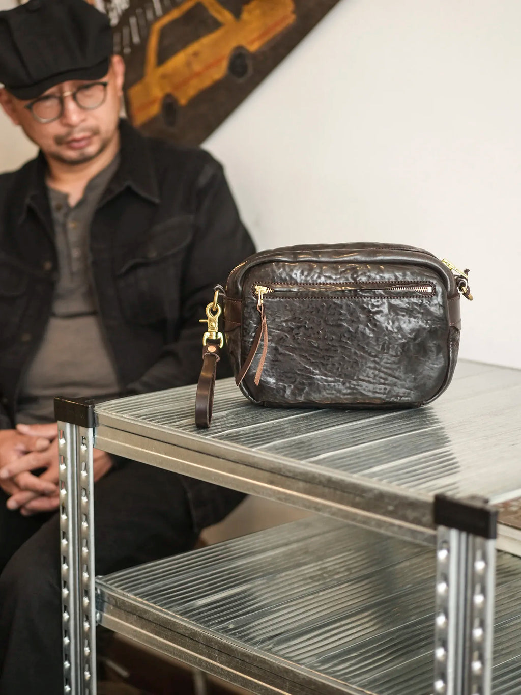 casual luxury padded genuine leather men's crossbody bag fashion vintage designer handmade real cow leather shoulder bag