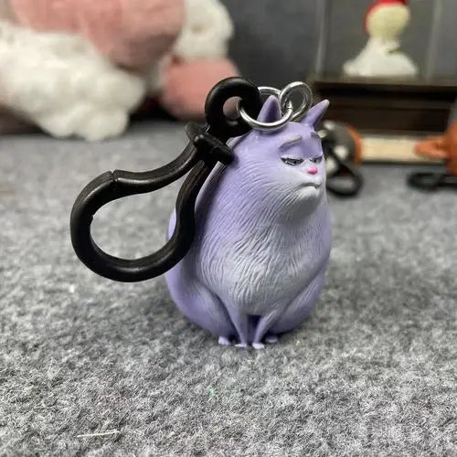 Purple cartoon cat keychain, cute pet model toy for backpack decoration, perfect holiday gift for animation lovers.