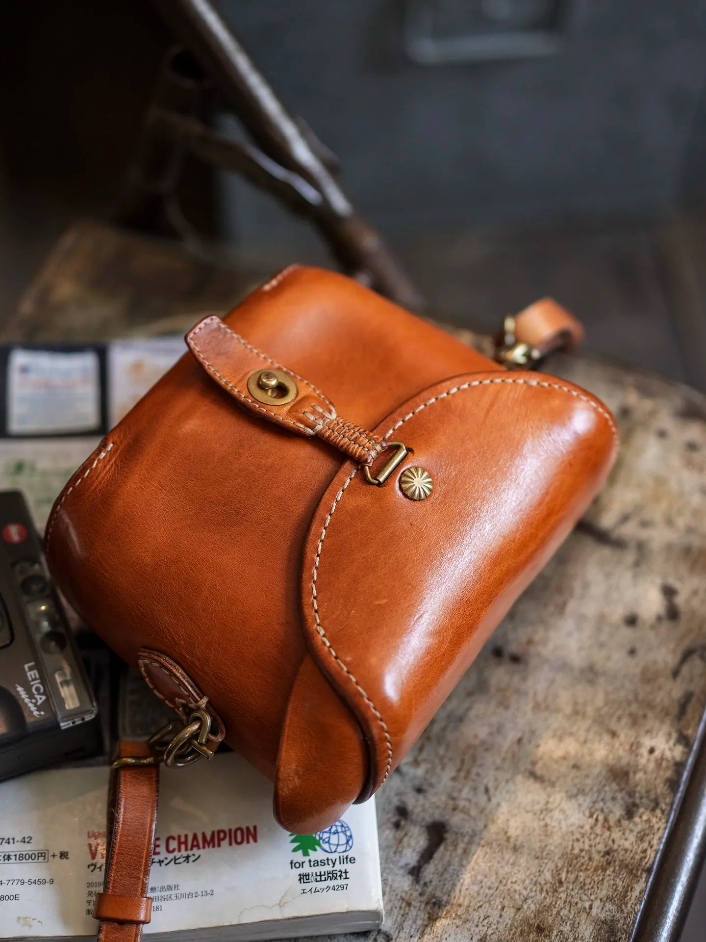 casual high quality genuine leather men's small crossbody bag fashion designer handmade first layer cowhide shoulder bag