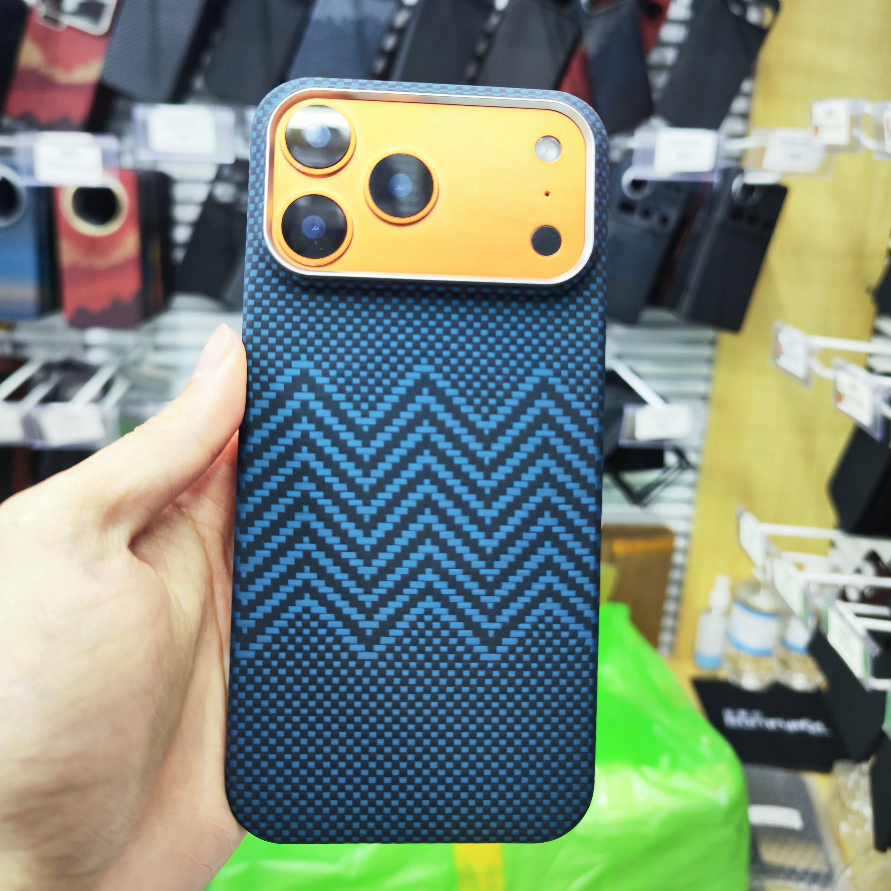 iPhone 17 Pro Max Aramid Fiber Case – Slim Magnetic Shock-Absorbing Cover Tidesmit