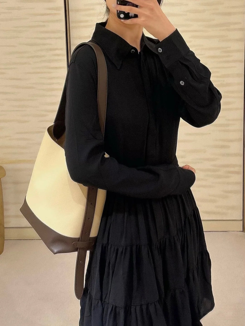 2026 New Women's Handbag, Large Capacity Bucket Bag Color blocked Design High Quality Genuine Leather Material Multi Functional